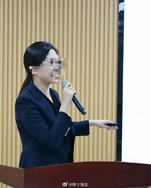 婚外情取证-2017年婚恋大数据：女性出轨率最高的是全职妈妈